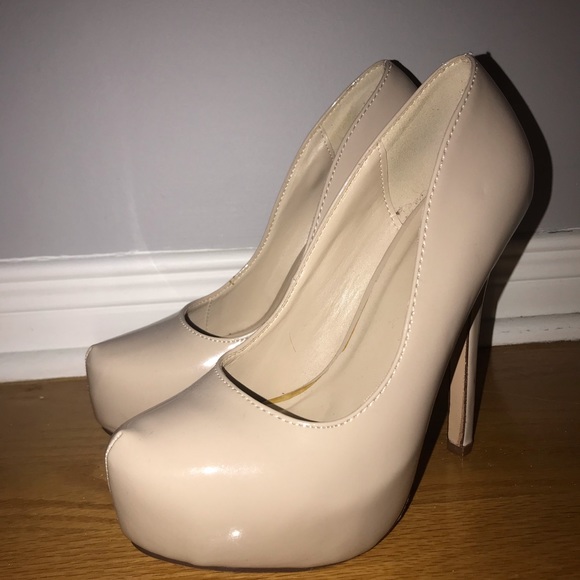 Call it Spring beige pump 7 1/2 - Picture 3 of 3